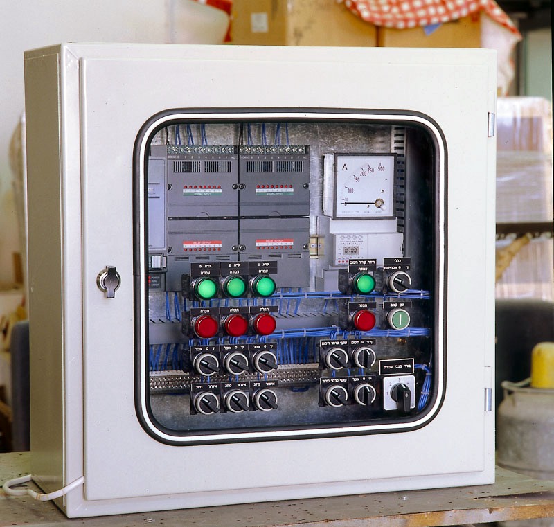 palsun junction box glazing