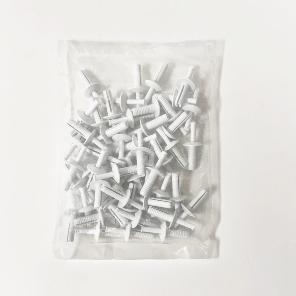 bag of rivets white